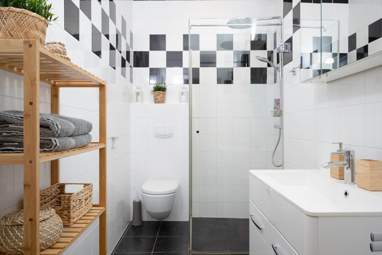 Designer Apartments, 2 Min To U1 Reumannplatz Vienna Exterior photo